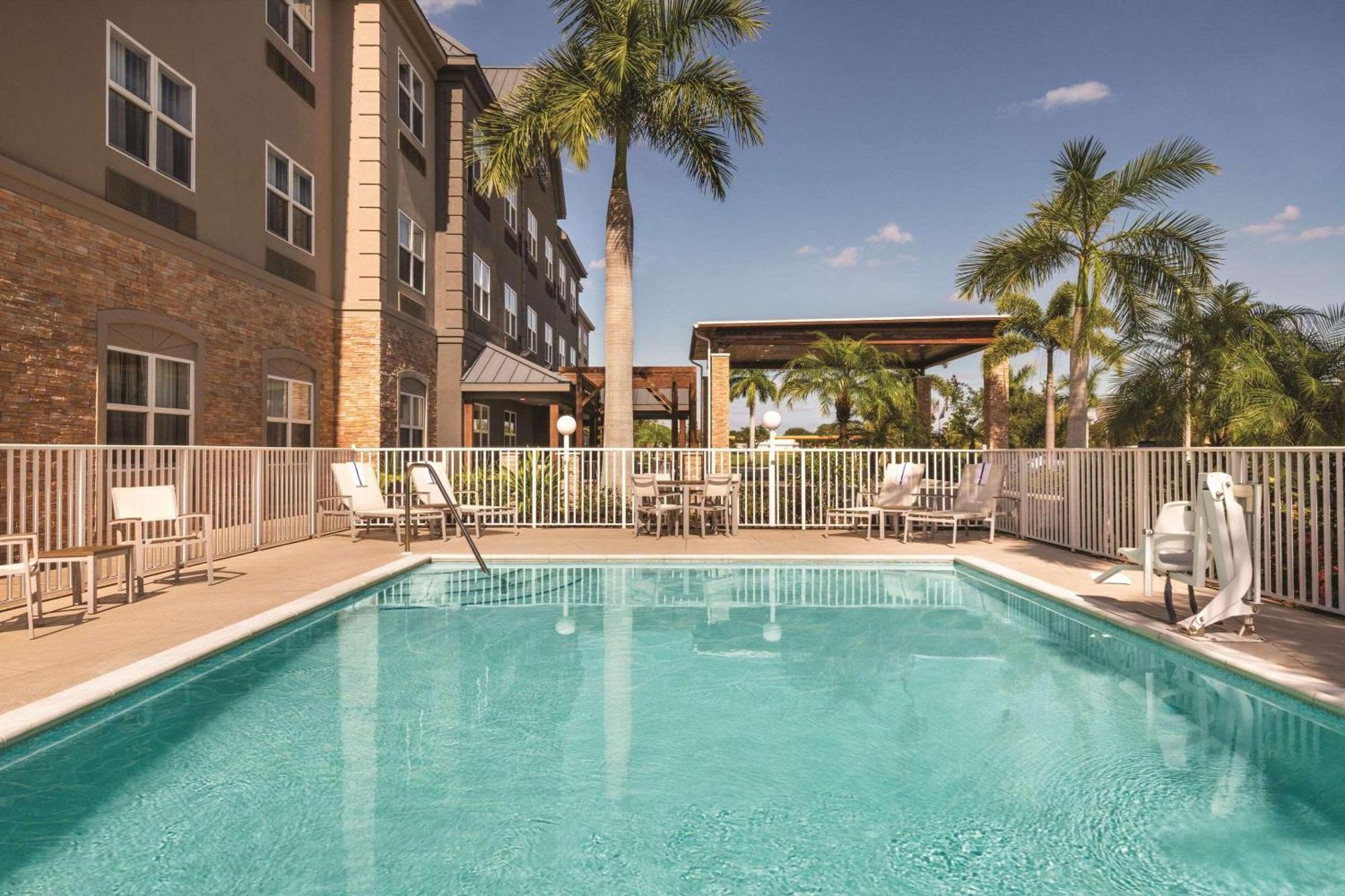 Country Inn & Suites By Radisson, Bradenton-Lakewood-Ranch, Fl Luaran gambar